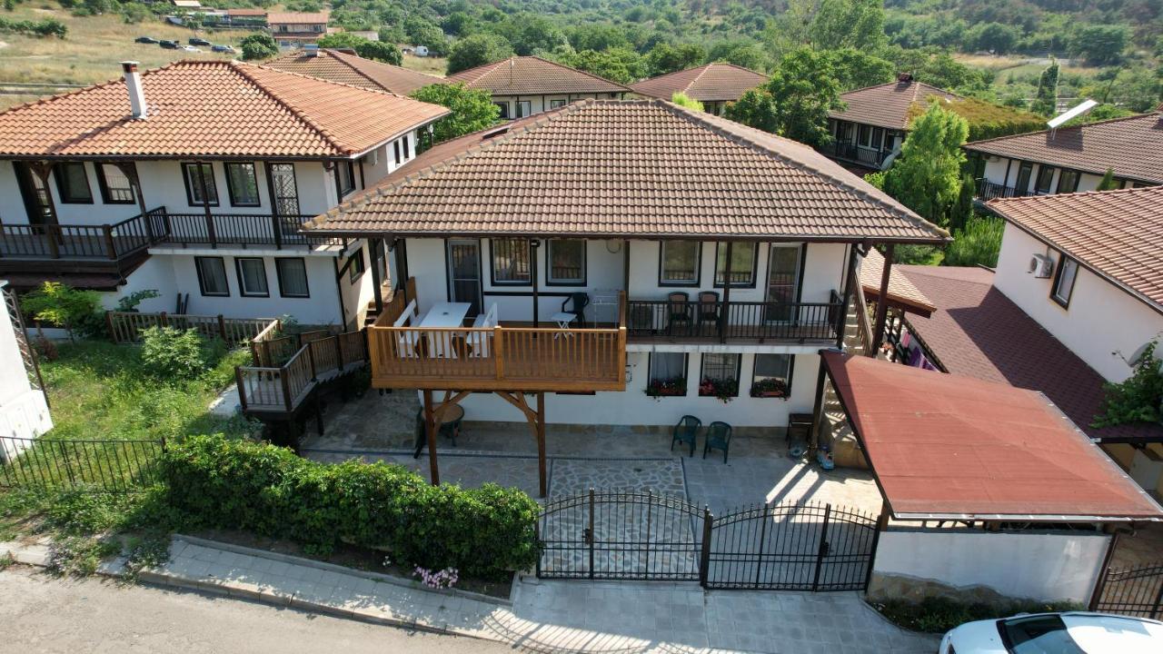 Apartment Nikol โซโซโปล ภายนอก รูปภาพ