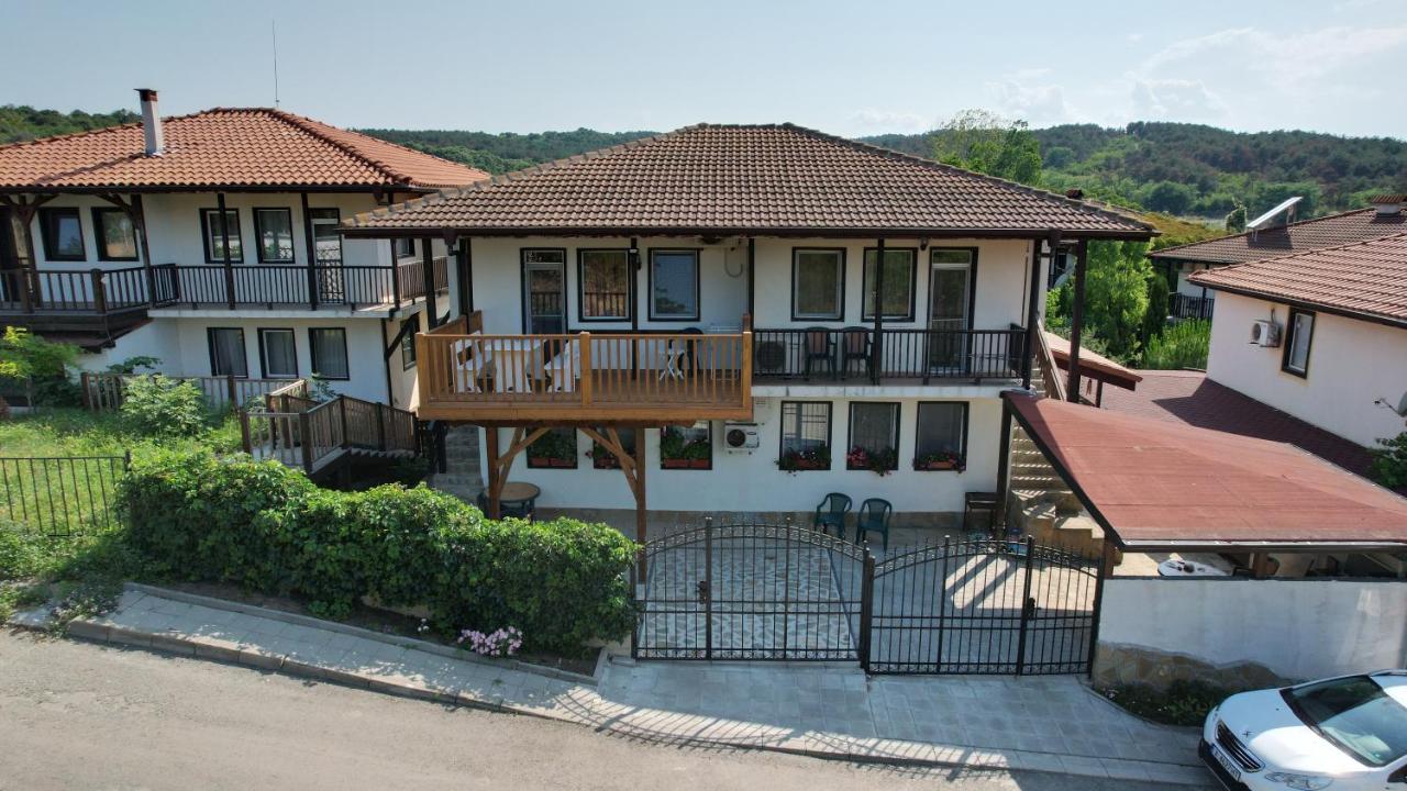 Apartment Nikol โซโซโปล ภายนอก รูปภาพ